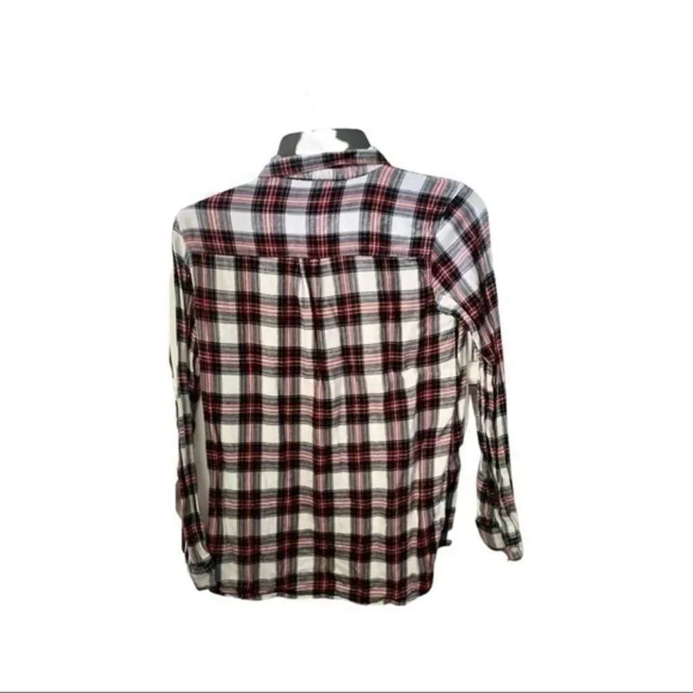 Girls Gap kids white, red, green and black flannel size XXL
